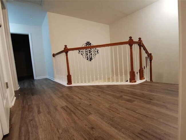 Building Photo - 1270 Red Cedar Trail