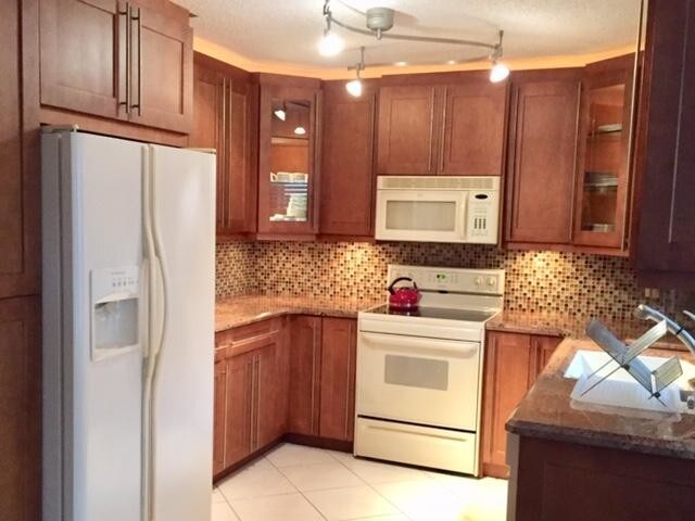 Building Photo - 5535 Eton Ct