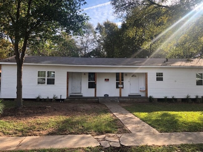 Building Photo - New 2 Bed, 1 Bath in Shreveport