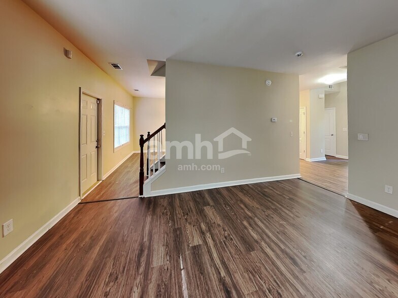 Building Photo - 2991 Leatherleaf Trl