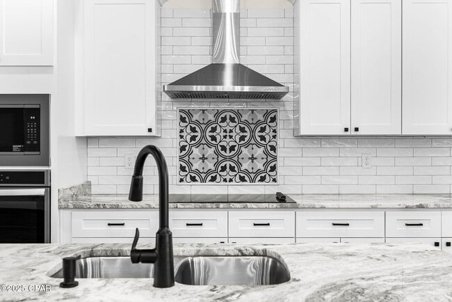 Building Photo - 2963 Frankford Ave