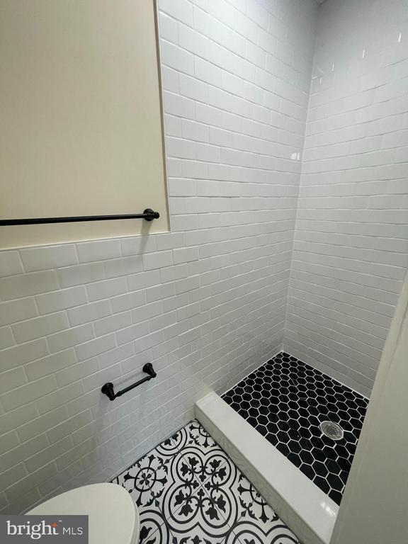 Building Photo - 2411 Tremont St