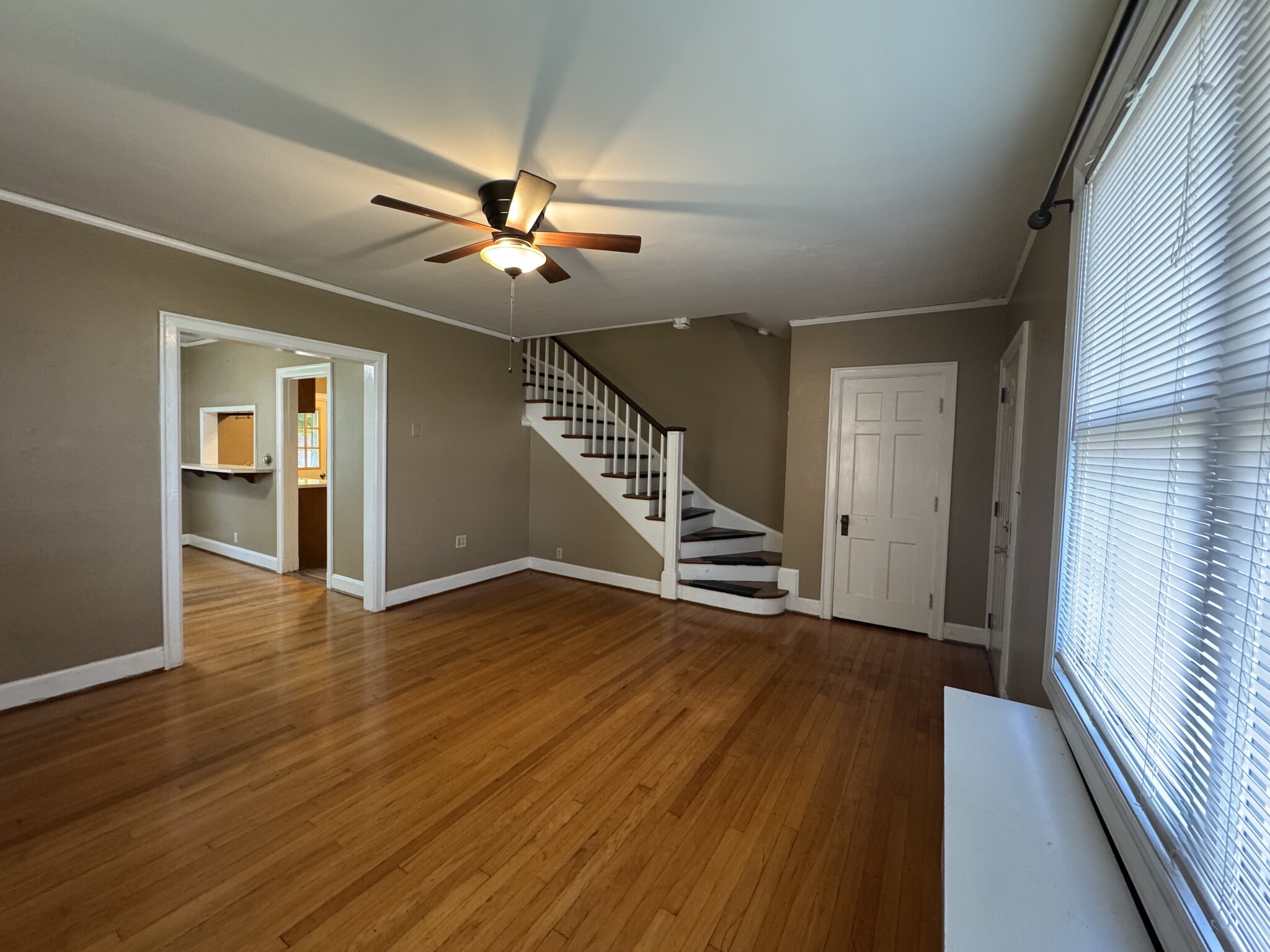 Building Photo - 712 Pacesetter Dr