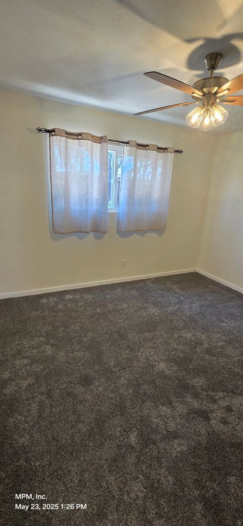 Building Photo - 2 Bedroom 2 bath home in Sierra Bonita sen...