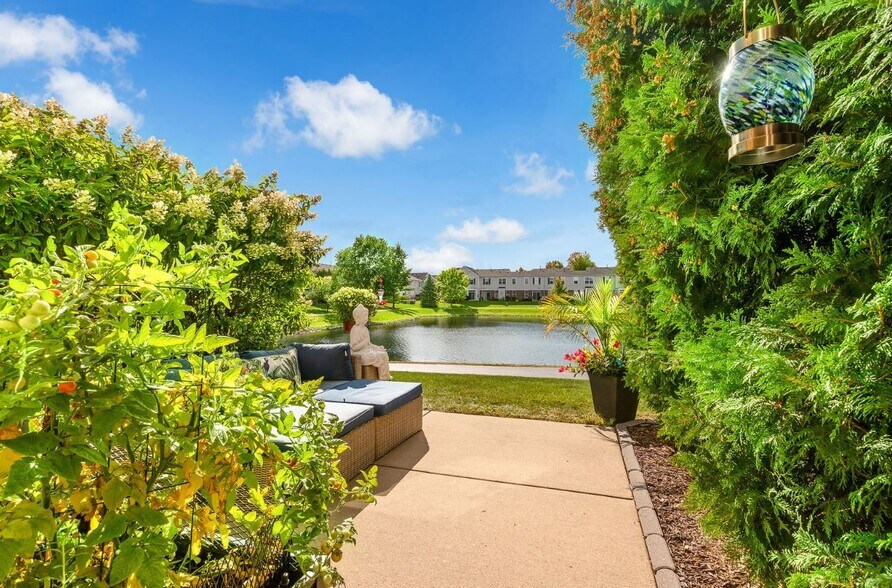 Building Photo - 1221 Courtland Cir