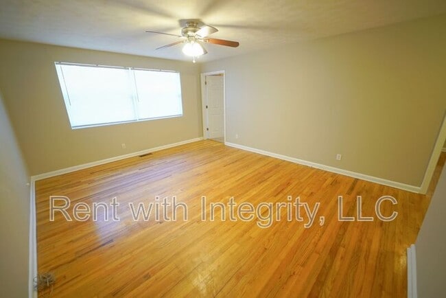 Building Photo - 1804 Skyland Dr