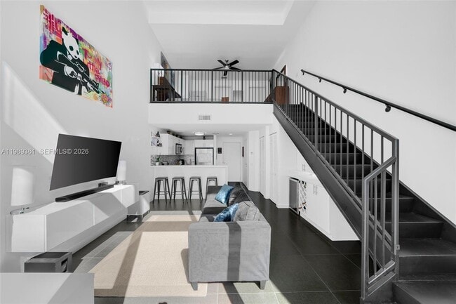 Building Photo - 300 S Biscayne Blvd