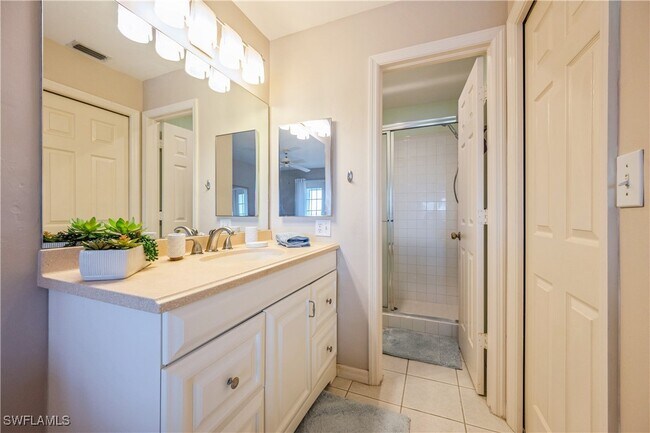 Building Photo - 1325 Mainsail Dr