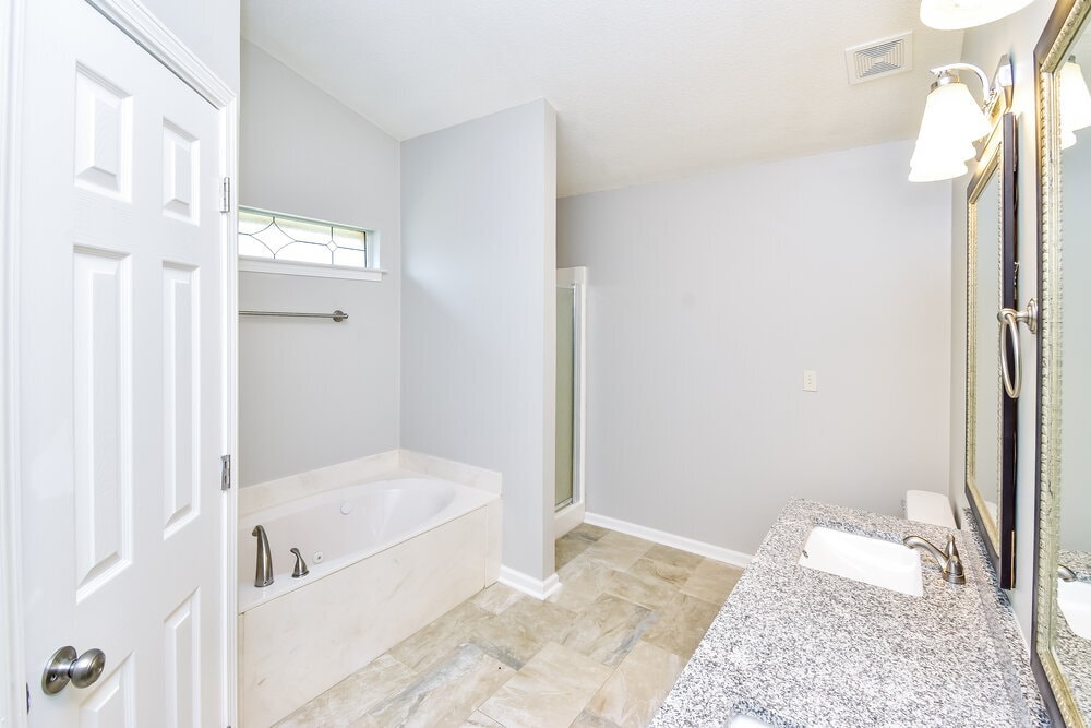 Building Photo - 7805 Jane Ayre Dr