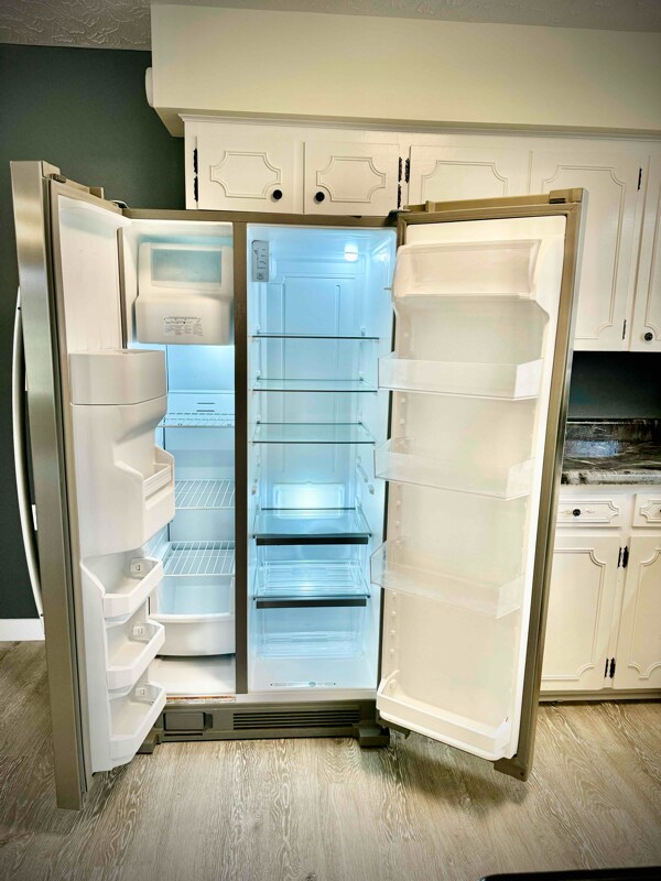 Building Photo - 73 Dan St