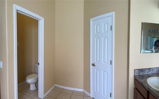 Building Photo - 1754 Altavista Cir