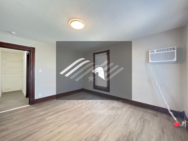 Building Photo - 224 Baltimore St