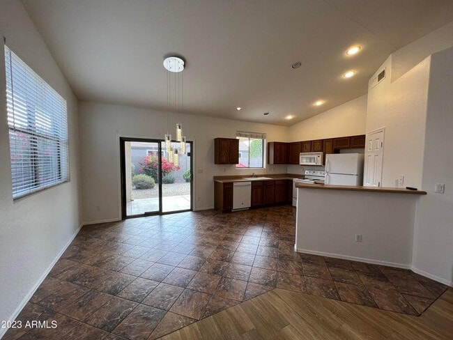 Building Photo - 6647 E Red Hawk St