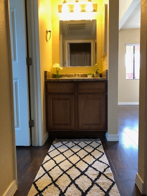 Building Photo - 1745 E Glenn St