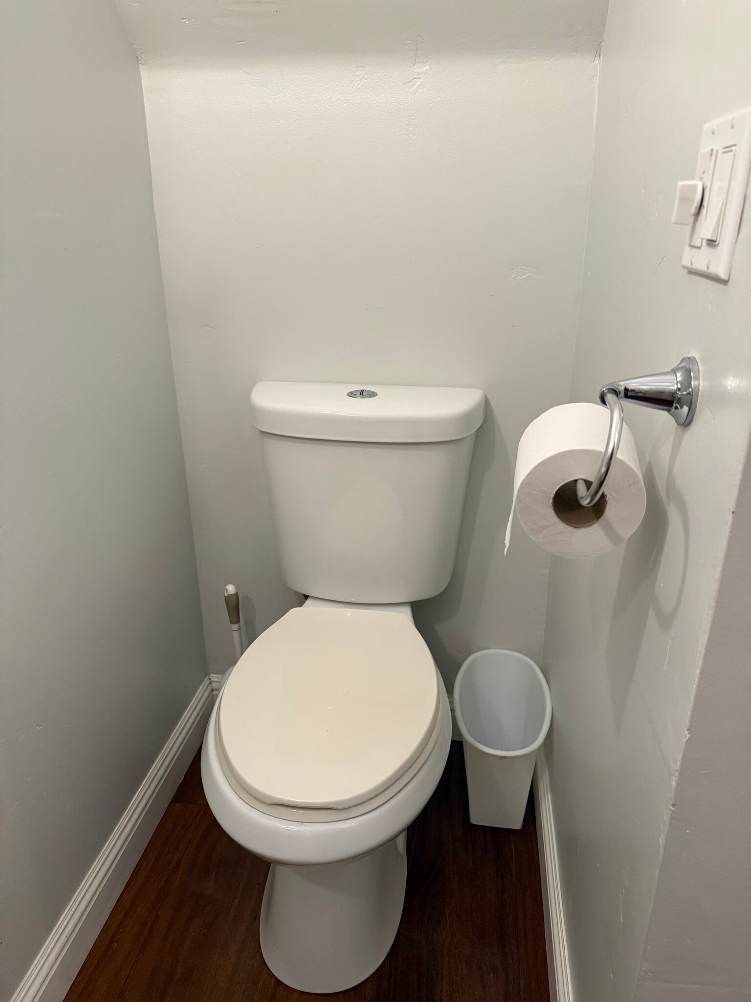 Building Photo - 312 Crest Dr