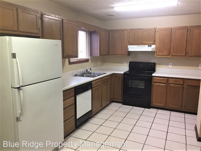 Building Photo - 549 N Holston River Dr