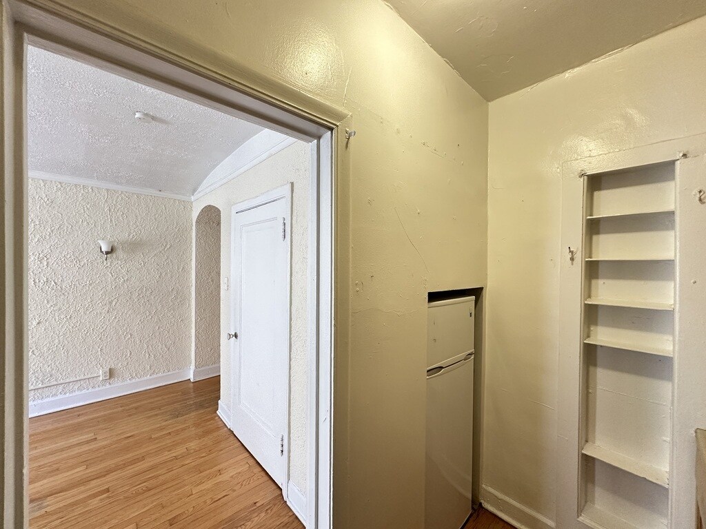 Building Photo - 535 W Arlington Pl