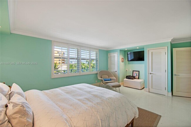 Building Photo - 613 Ocean Dr