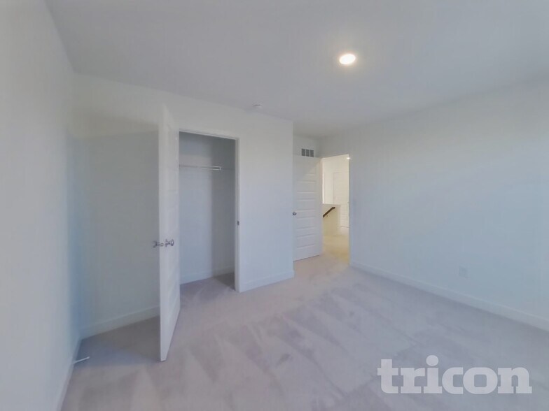 Building Photo - 11904 Moorfield Ln