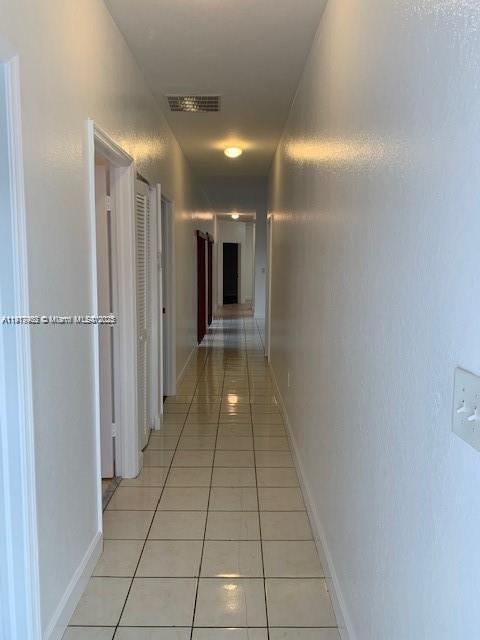 Building Photo - 367 NE 35th Ave