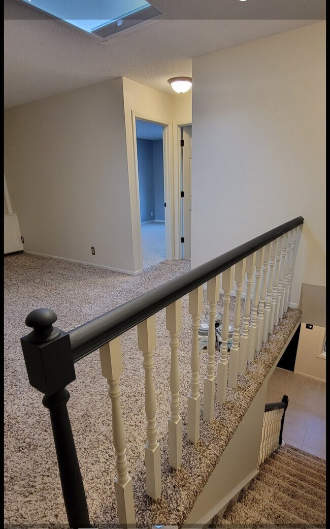 Upstairs living room - 2805 Ponca St