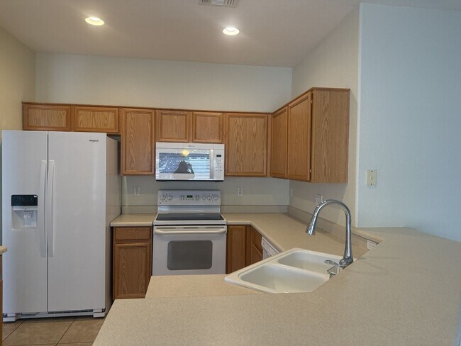 Building Photo - 4 Bedroom in San Tan Ranch, Gilbert!