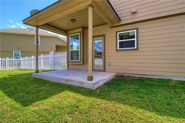 Building Photo - 2014 Barker House Cv