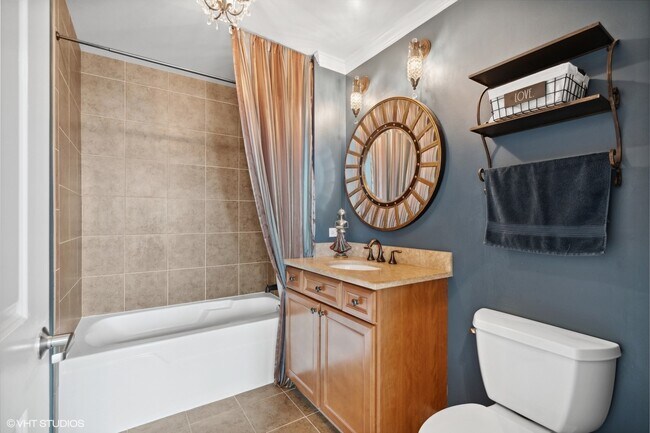 Building Photo - 1629 S Prairie Ave