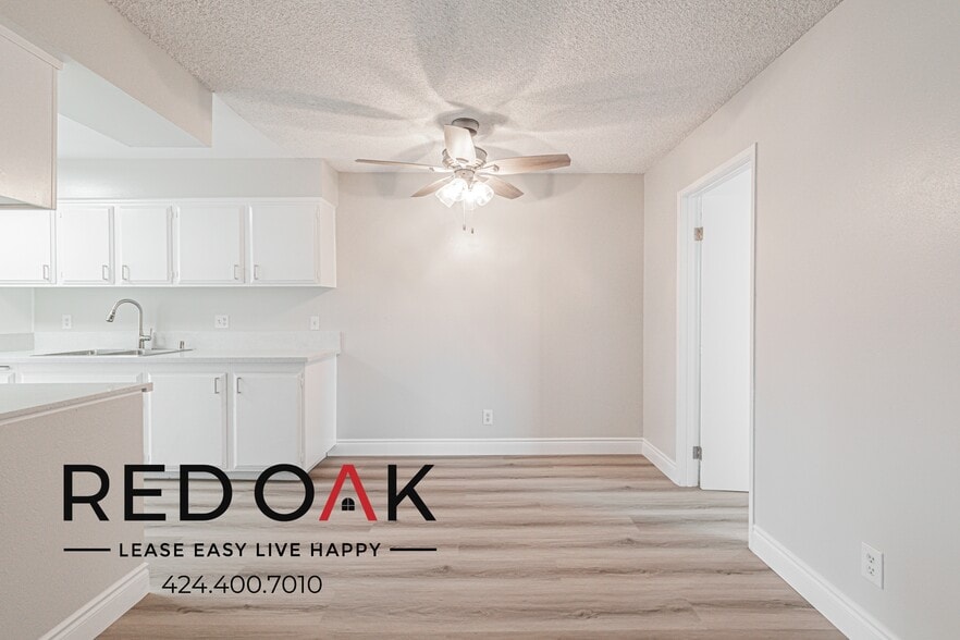 Building Photo - 615 Erie St