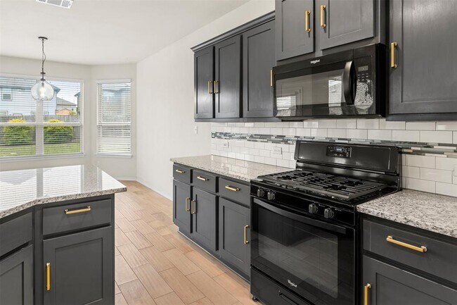 Building Photo - 3560 Pauling Loop