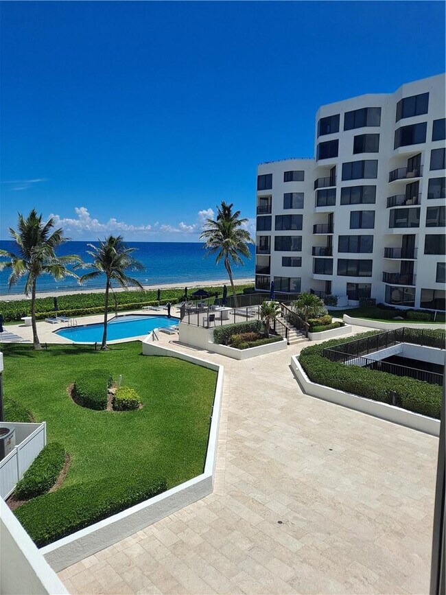 Building Photo - 2565 S Ocean Blvd