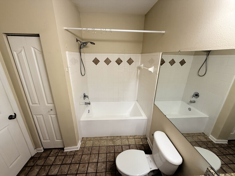 Bathroom - 4207 S Dale Mabry Hwy