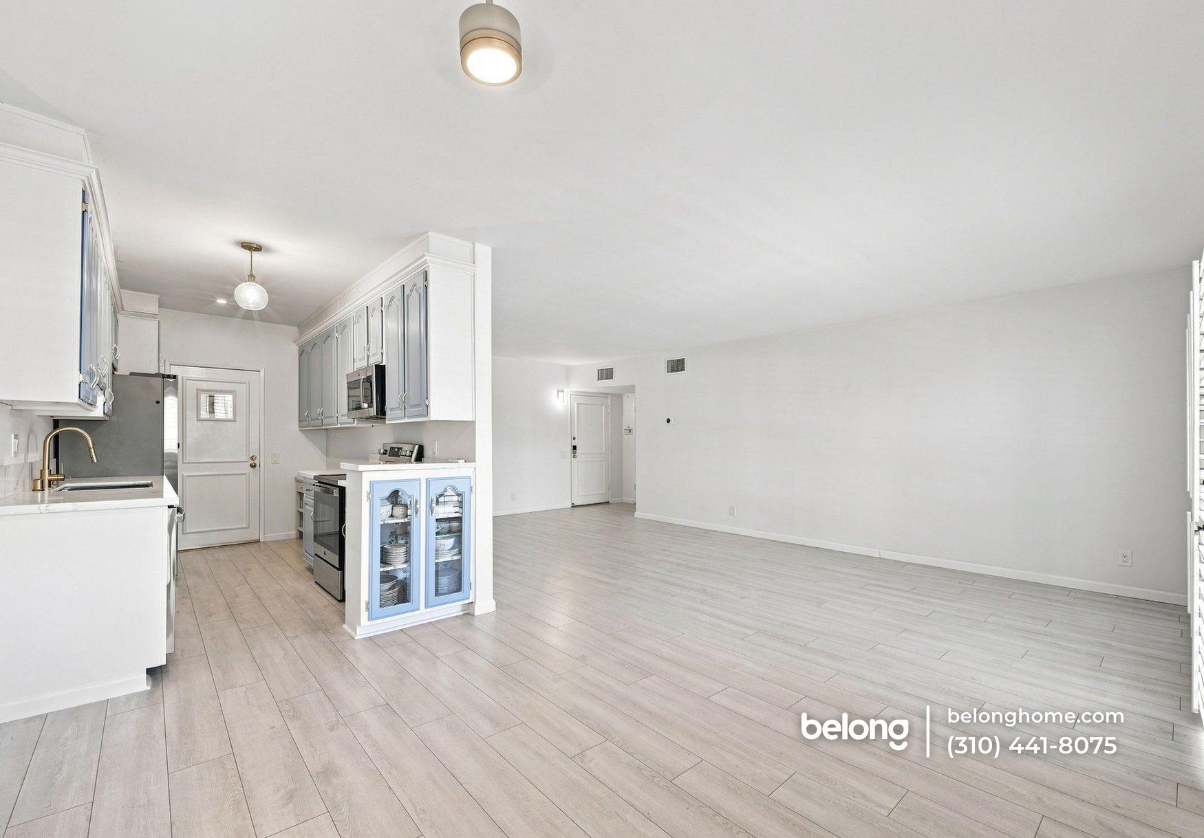Building Photo - 5400 Lindley Ave