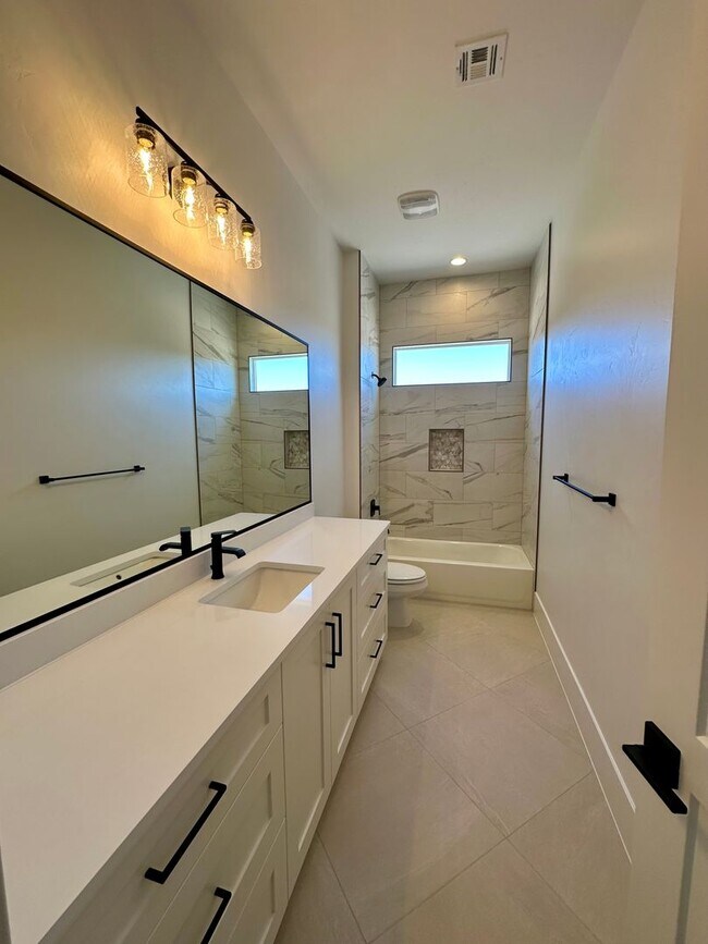 Building Photo - Stunning 5 Bedroom Home with Premium Upgrades Throughout