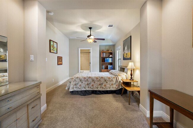 Building Photo - 8709 Fescue Ln