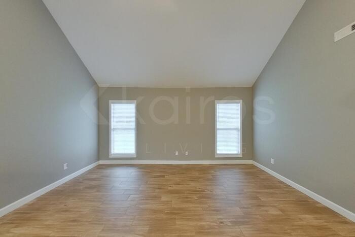 Building Photo - 94 Old Orchard Rd