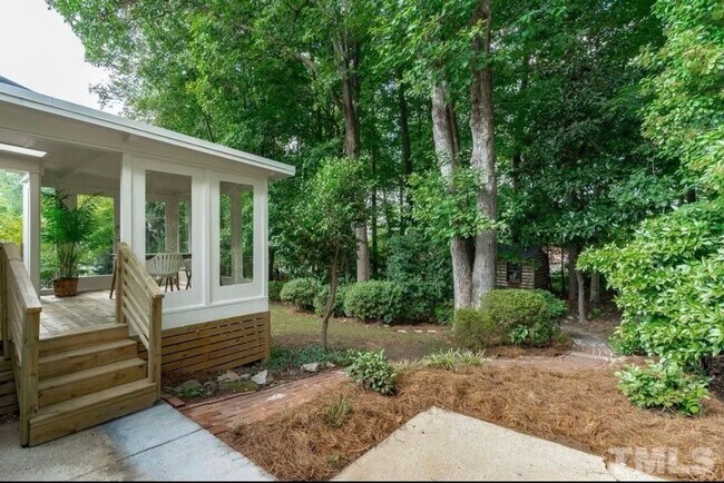 Building Photo - Newly Remodeled 3BD, 2.5BA Raleigh Home wi...