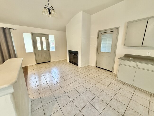 Building Photo - 207 Brantley Cir