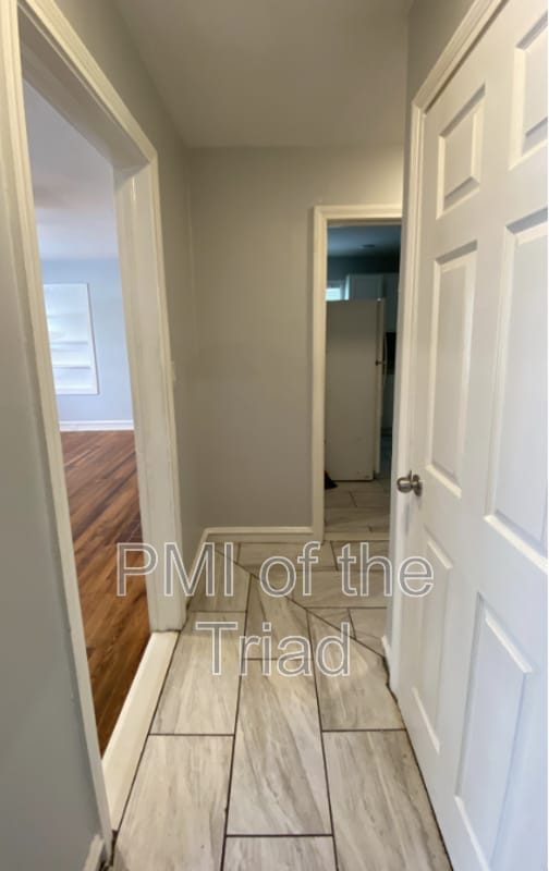 Building Photo - 2716 Ivy Ave