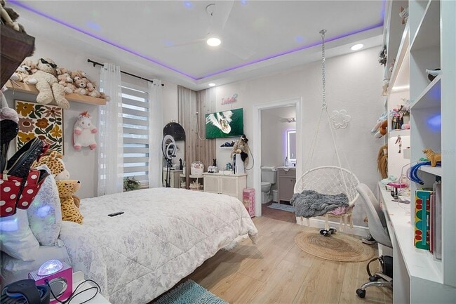 Building Photo - 1057 Island Pointe Dr