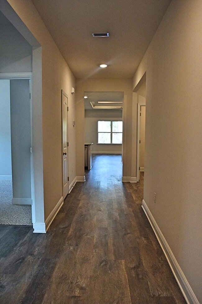 Building Photo - 131 Southern Pnes Rd