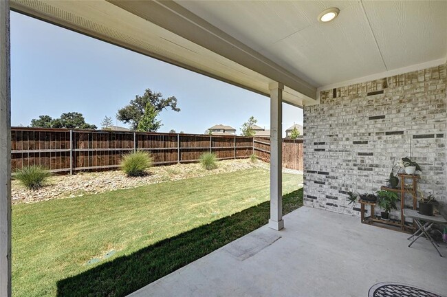 Building Photo - 2133 Alamar walk