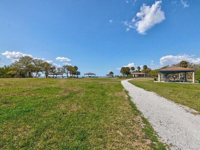 Building Photo - 5002 W Idaho St