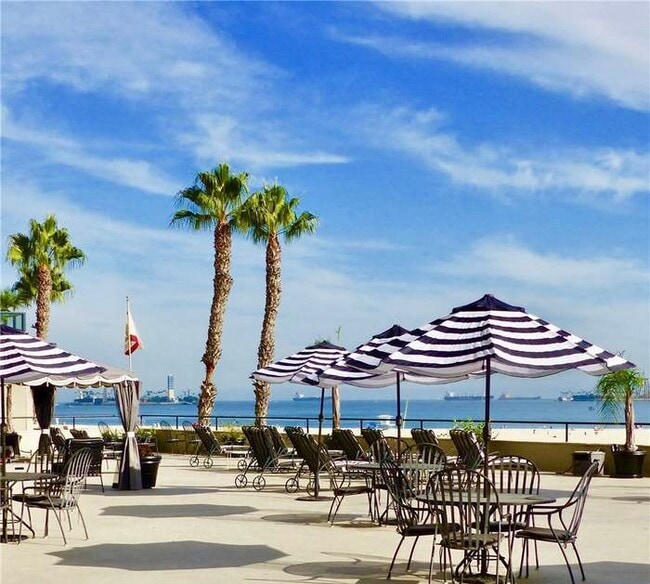 Building Photo - 800 E Ocean Blvd