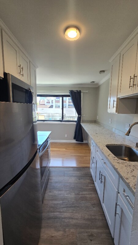 Building Photo - 140 Montecito Ave