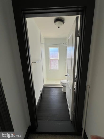 Building Photo - 438 Mitchell Ave