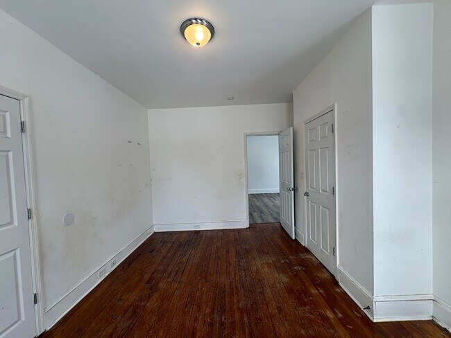 Building Photo - 677 Gerard Ave