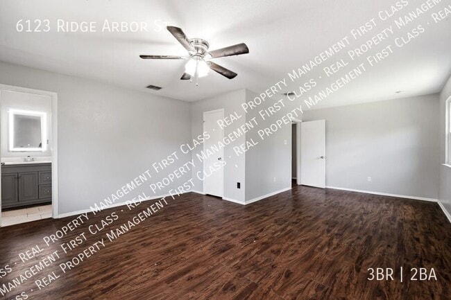 Building Photo - 6123 Ridge Arbor St