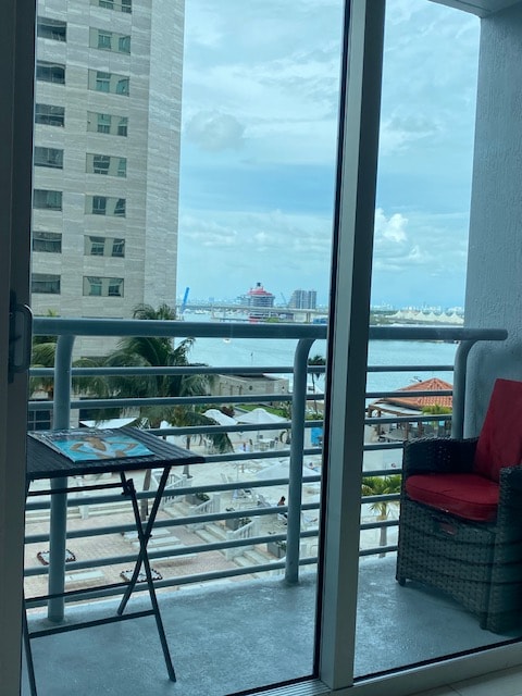 Building Photo - 335 S Biscayne Blvd