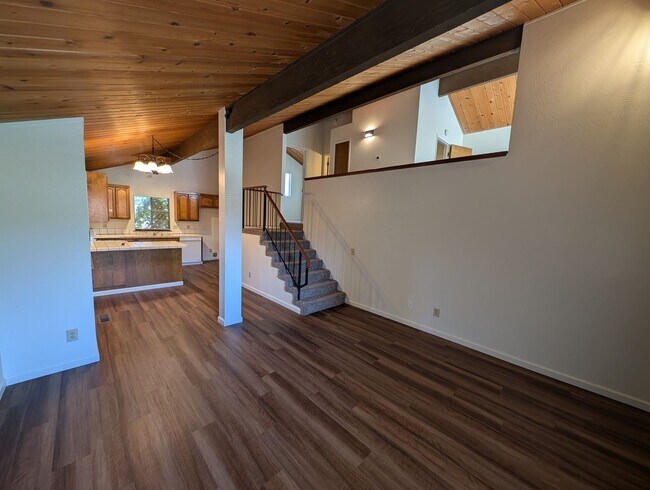 Building Photo - 0124